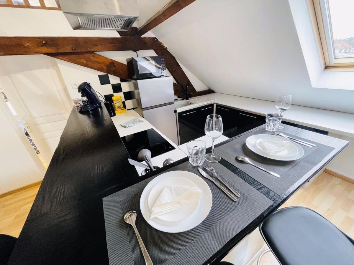 Appartement Oasis De Confort 투르쿠앵 외부 사진
